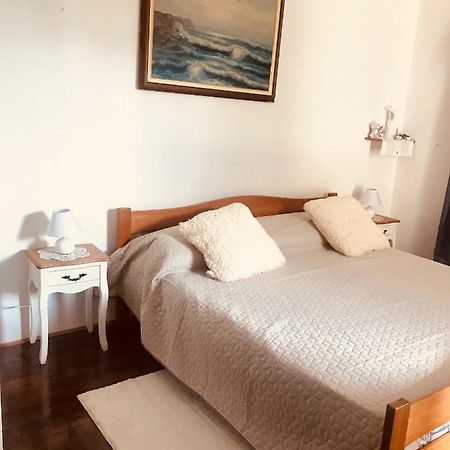 B. Ela Rooms 波雷奇 外观 照片